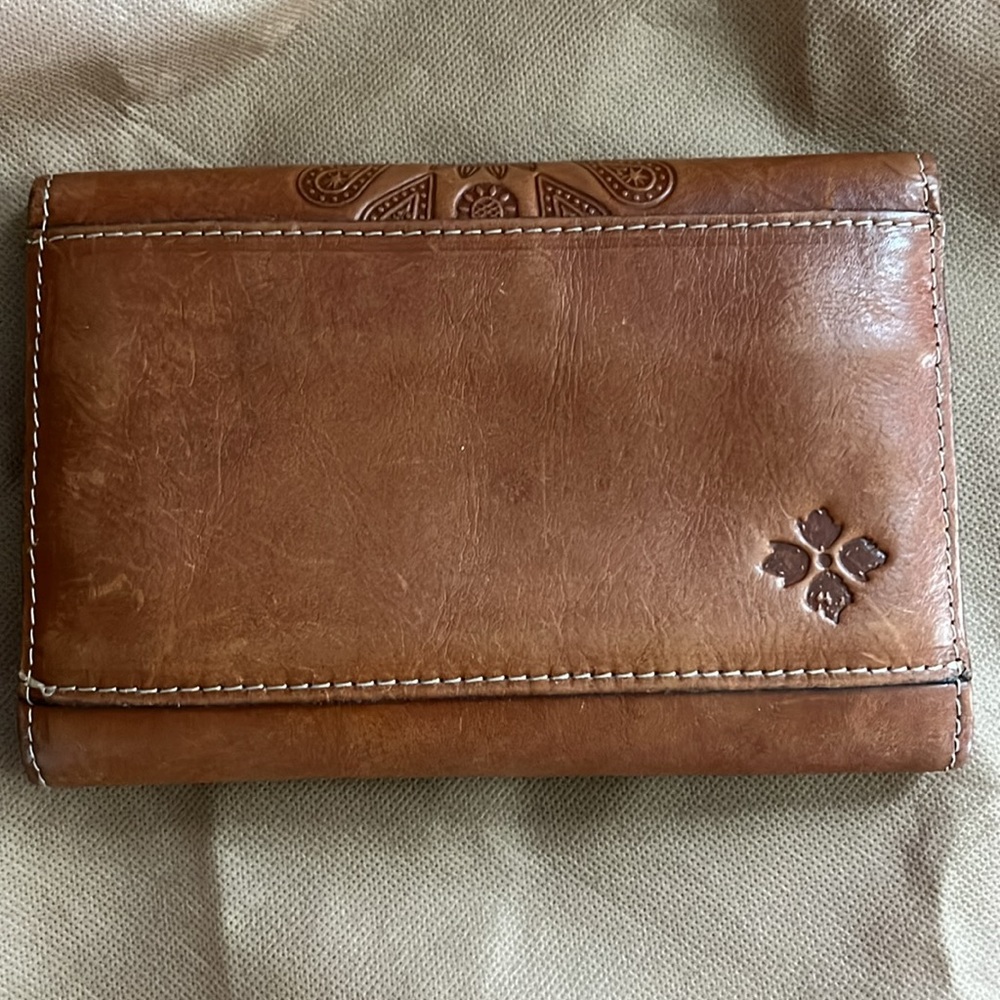 PATRICIA NASH Dark Cream Tooled Italian Leather Tri-fold Wallet - Picture 2 of 6